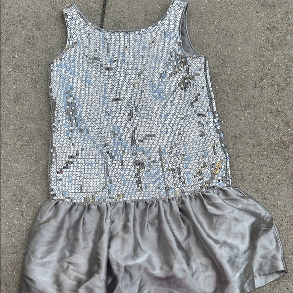 GAP Shimmering Silver Kids Dance Costume - Picture 1 of 4